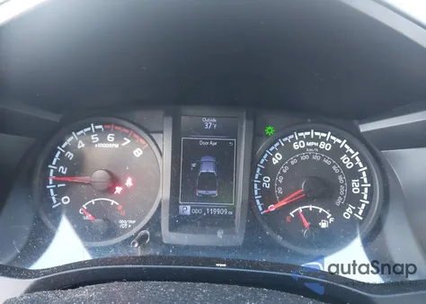 2018 Toyota Tacoma Sr из США, поврежденный, VIN 5TFAX5GNXJX105474